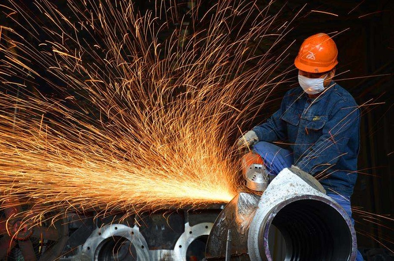 上海美礦向我司采購(gòu)的890下架體成功澆注。890下架體澆注重量40T，是采礦機(jī)械核心零部件，該產(chǎn)品主要用于歐美礦山行業(yè)。此產(chǎn)品標(biāo)志著無(wú)錫市鑄造廠(chǎng)在世界礦山行業(yè)大件生產(chǎn)領(lǐng)域占有一席之地。	無(wú)錫市鑄造廠(chǎng)有限公司是國(guó)內(nèi)優(yōu)質(zhì)的鑄造廠(chǎng)家，產(chǎn)品種類(lèi)繁多，具有很強(qiáng)的市場(chǎng)競(jìng)爭(zhēng)力，擁有很多成功案例。有任何其他需求可以咨詢(xún)我們，咨詢(xún)熱線(xiàn)：0510-68070507！